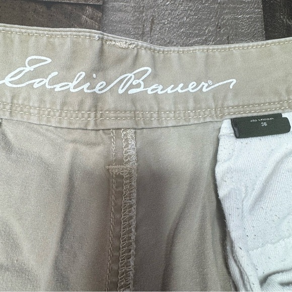 Eddie Bauer Khaki Cargo Short size 36 - Picture 11 of 13